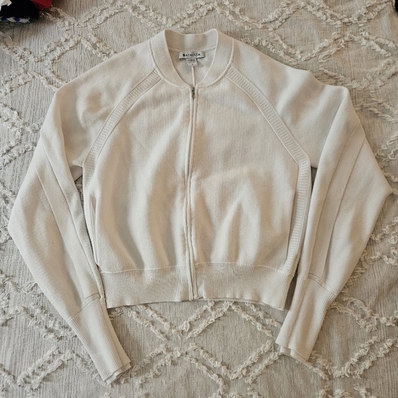 Athlete Advantage Sweater Side Pockets & Zipper, White, Medium - Picture 1 of 9
